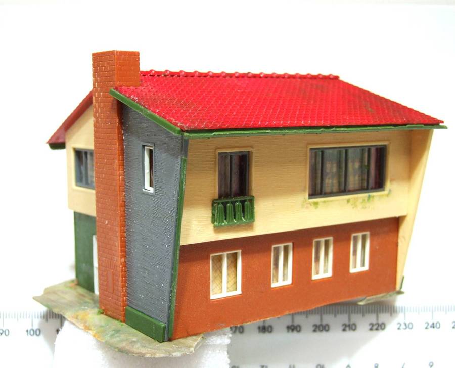 FALLER HO:  On Auction is this Plastic Building in Fair Used Condition.