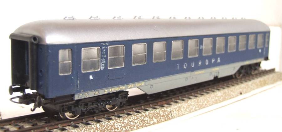 FLEISCHMANN HO: Vintage `DB TOROPA" 1st Class Passenger Coach in Fair un-boxed condition (Germany)