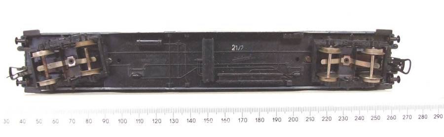 FLEISCHMANN HO: Vintage `DB TOROPA" 1st Class Passenger Coach in Fair un-boxed condition (Germany)