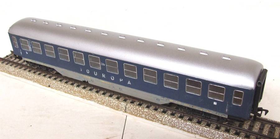 FLEISCHMANN HO: Vintage `DB TOROPA" 1st Class Passenger Coach in Fair un-boxed condition (Germany)