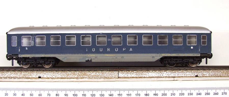 FLEISCHMANN HO: Vintage `DB TOROPA" 1st Class Passenger Coach in Fair un-boxed condition (Germany)
