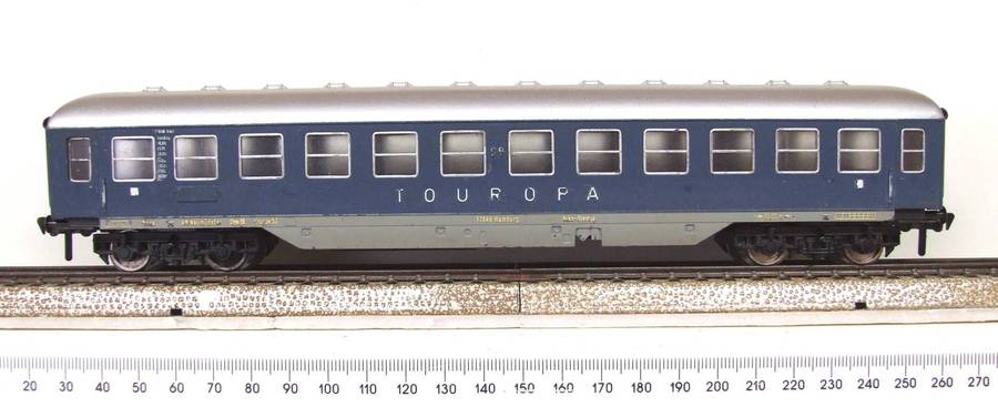 FLEISCHMANN HO: Vintage `DB TOROPA" 1st Class Passenger Coach in Fair un-boxed condition (Germany)