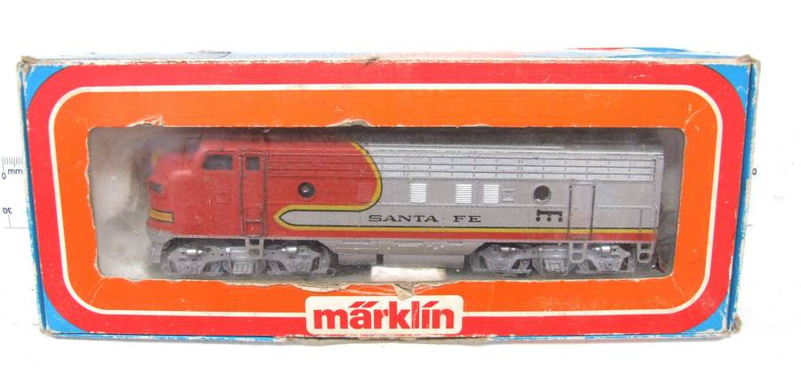 MARKLIN HO: Vintage "Santa Fe" EMD F7-A Diesel Locomotive in Good Boxed condition (Germany)