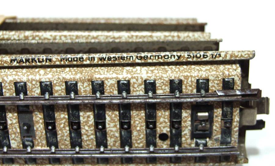 MARKLIN-M HO: 10x 3-Rail Strait(51061/1) Steel Track in Good Used un-boxed condition.(W-GR)