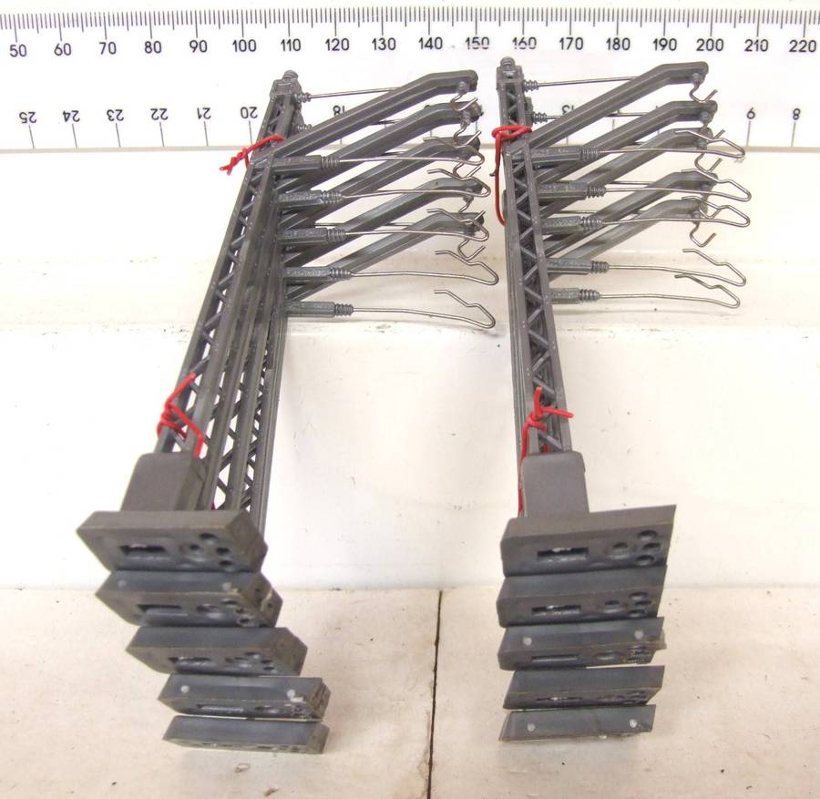 ELECTROTREN HO: 10pc Vintage Railway Canatery Masts in Fair Condition (Spain)