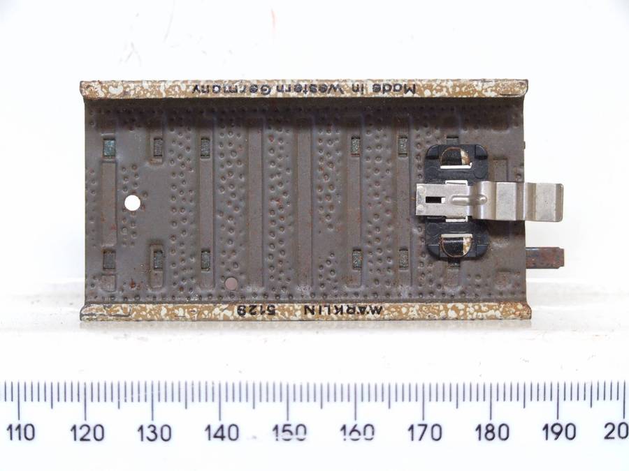 MARKLIN HO:  Vintage M-Track Railway Buffer Stop in Good Un-Boxed Condition (GR)