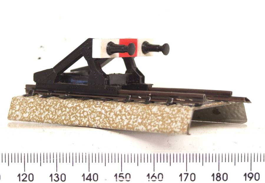 MARKLIN HO:  Vintage M-Track Railway Buffer Stop in Good Boxed Condition (GR)