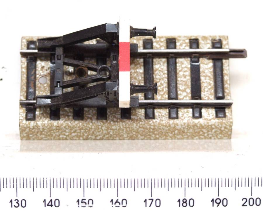 MARKLIN HO:  Vintage M-Track Railway Buffer Stop in Good Boxed Condition (GR)
