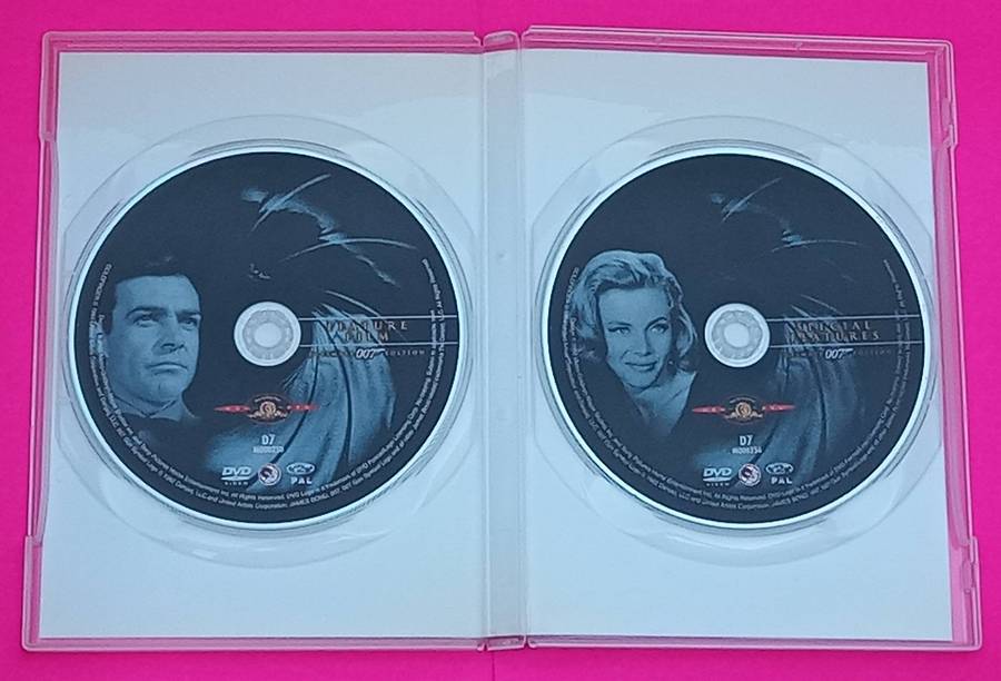 DVD- 007 Goldfinger- Ultimate Edition 2 Disc DVD Set.