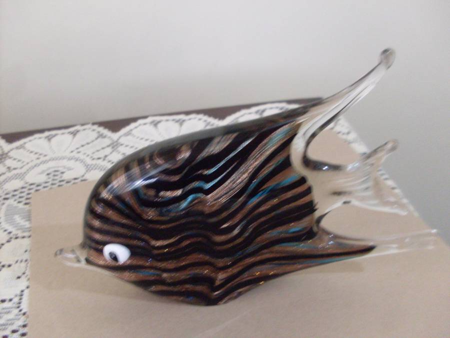 LOVELY MURANO GLASS FISH...LOVELY ZEBRA AGATE STRIPES....22 CM