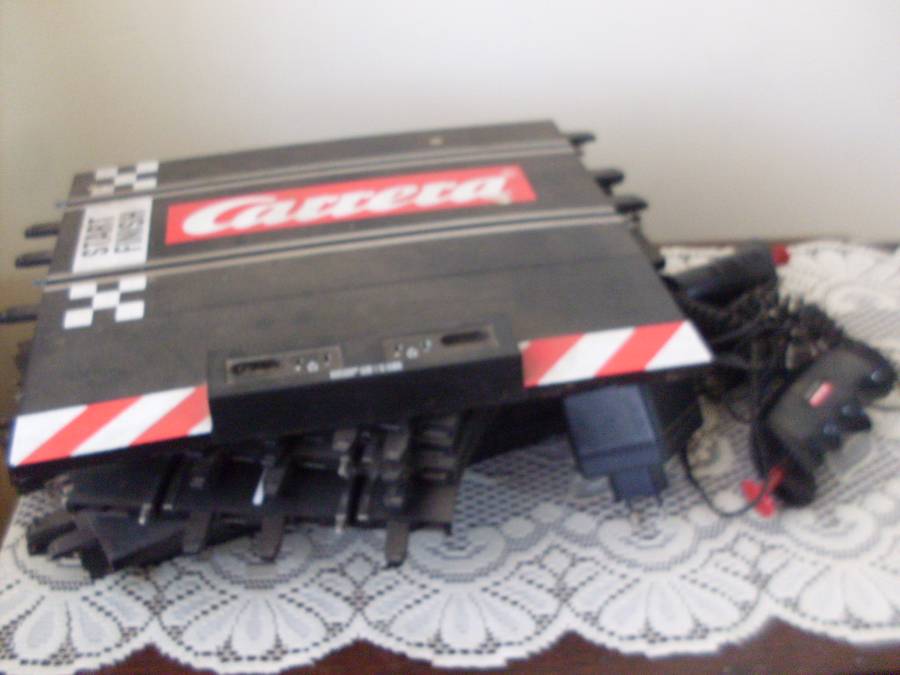 JOBLOT OF CARRERA MOTOR RACING ADD ON/REPLACEMENT LARGE TRACKS AND 2 REMOTES...