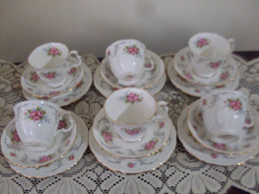 ROYAL ALBERT 6 X TRIOS ....TRANQUILLITY PATTERN....TOTAL 18  PIECES