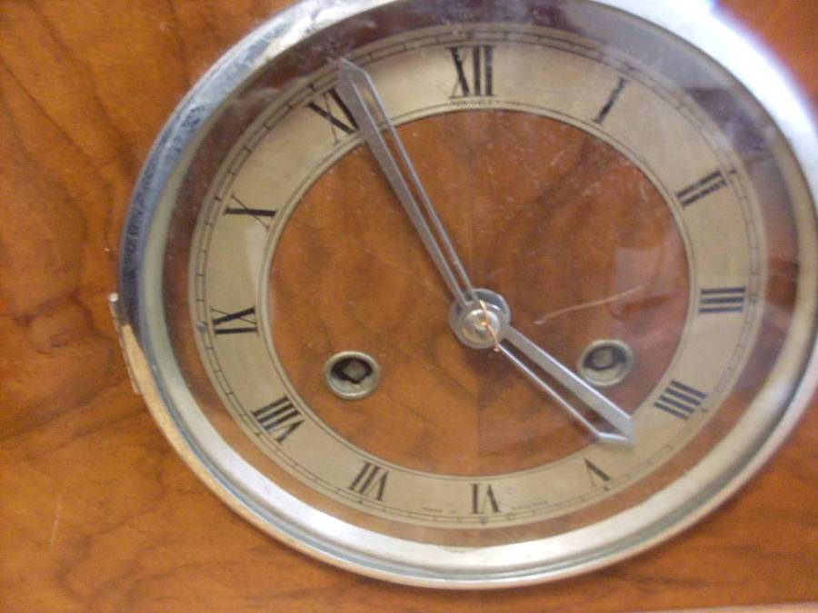 VINTAGE PERIVALE MANTLE CLOCK MADE IN ENGLAND....NOT WORKING