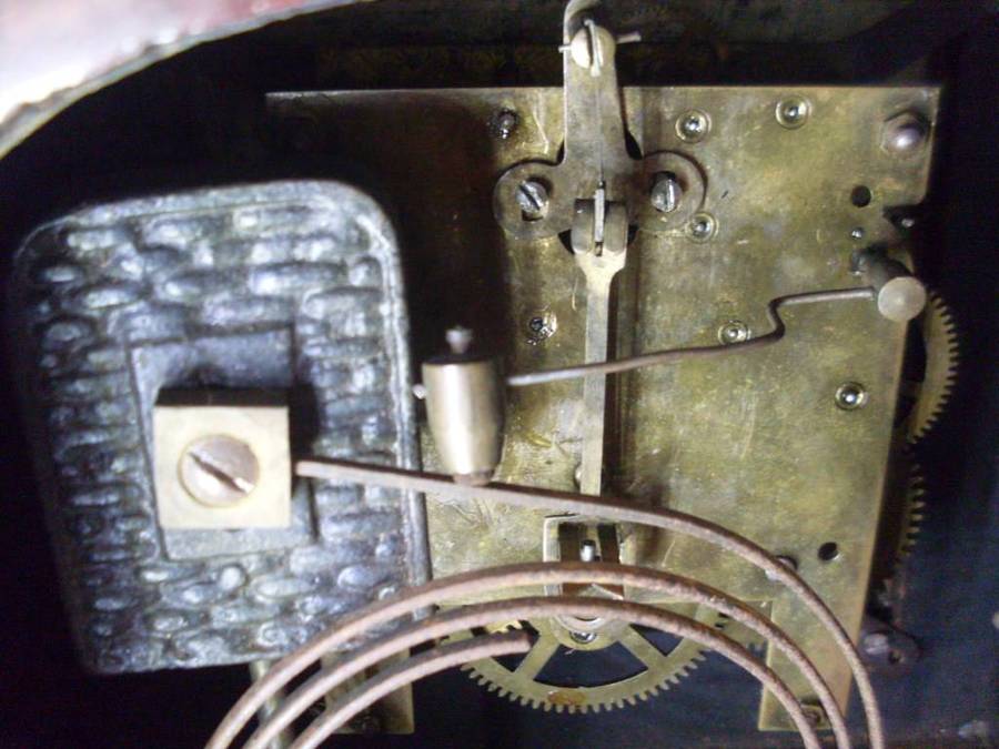 VINTAGE SQUARE MANTLE CLOCK...FOR SPARES REPAIRS OR RESTORATION