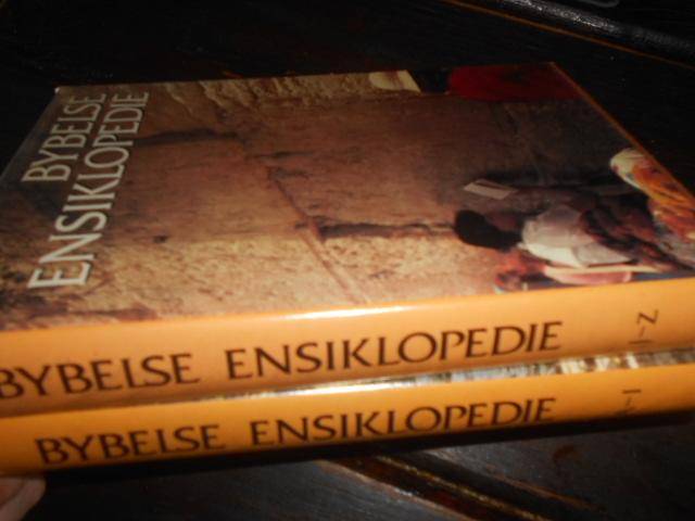 Bybelse Ensiklopedie (Afrikaans, 2 Vols. 2nd Ed.)- Prof. Gispen-Protestantse uitg. Kaapstad 1977