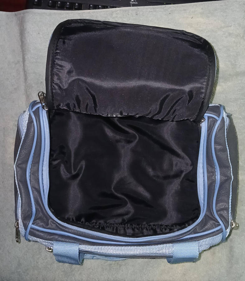 Drakes Pride Lawn Bowls & Brand New Drakes Pride Bag