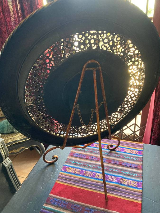 VERY LARGE METAL CHARGER ON STAND