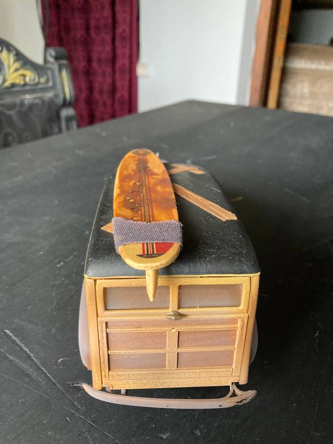 1939 CHEVROLET WOODY BARN FIND  1: 18 SCALE (  RELISTED DUE TO NON PAYMENT )