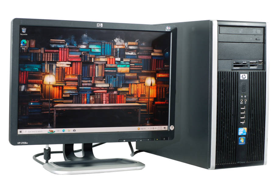Desktop Computer great for school works, 19" Monitor with speakers, mouse and keyboard, and WIFI