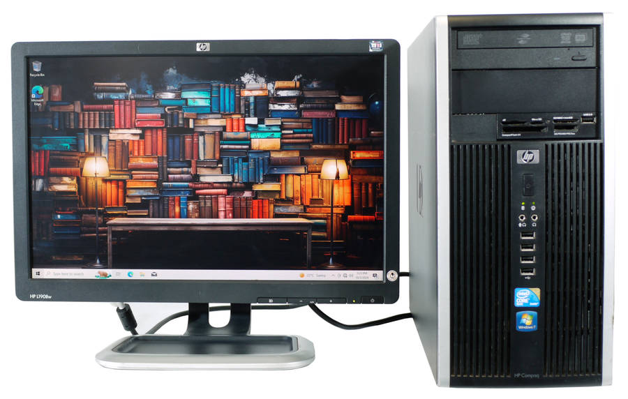 Desktop Computer great for school works, 19" Monitor with speakers, mouse and keyboard, and WIFI
