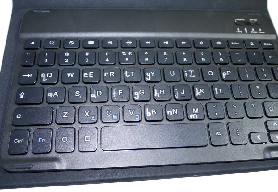 Detachable 3.0 Bluetooth Keyboard(with marks), with tablet case for 10.5 inch Tablet - SEE PICTURES