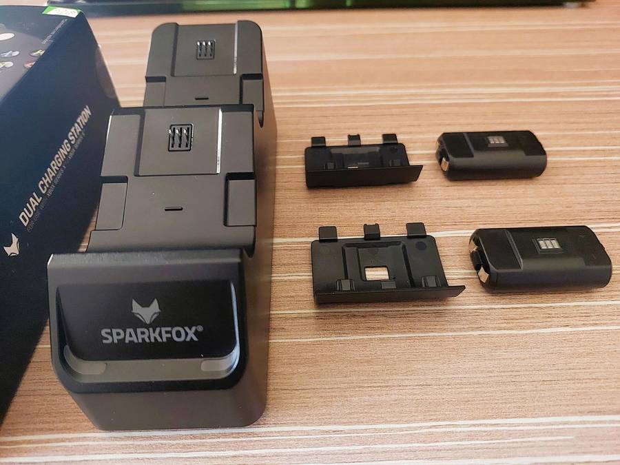 Sparkfox Xbox Series X Dual Controller Charging Dock with 2 x Rechargable Batteries