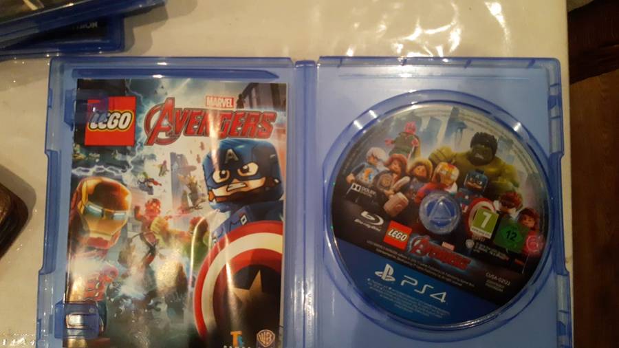Lego Marvel Avengers - PS4 GAME WITH BOOKLET - VG+