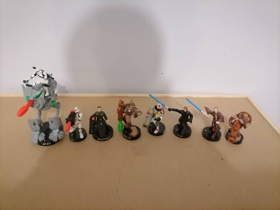2005 LFL Hasbro Star Wars action figures Lot of 8 - AT-RT, CLONE TROOPER, DARTH VADER, WOOKIEE  SCOU