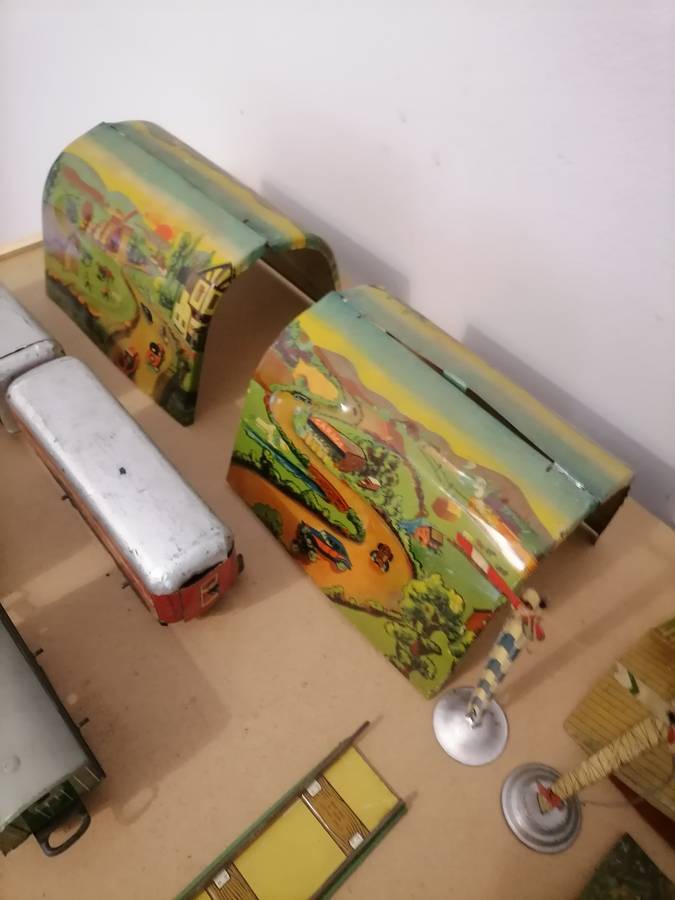 1930's - Vintage Chad Valley Metal Trains, Tunnels, Station and More AMAZING CONDITION