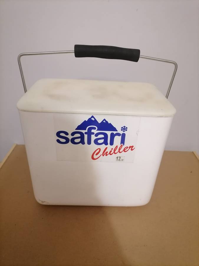 Safari Chiller Fibre Glass Cooler 12l - Good used condition - Cooler Great inside