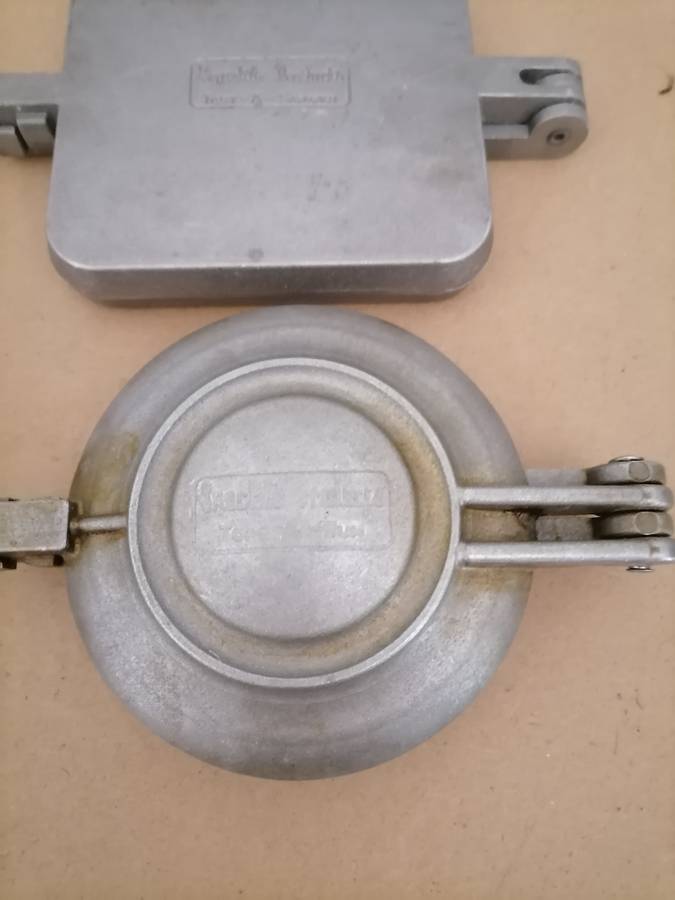 Nice Vintage Toast-A-Bun Jaffle Toaster By Snackle Products & Toast - A - Sandwich