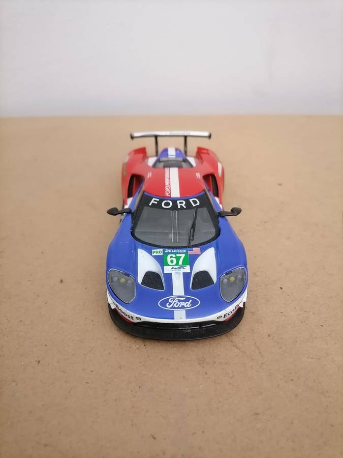 2017 My bburago 1:32 Ford gt race car wec 1:32 Scale - Die Cast - Perfect CONDITION