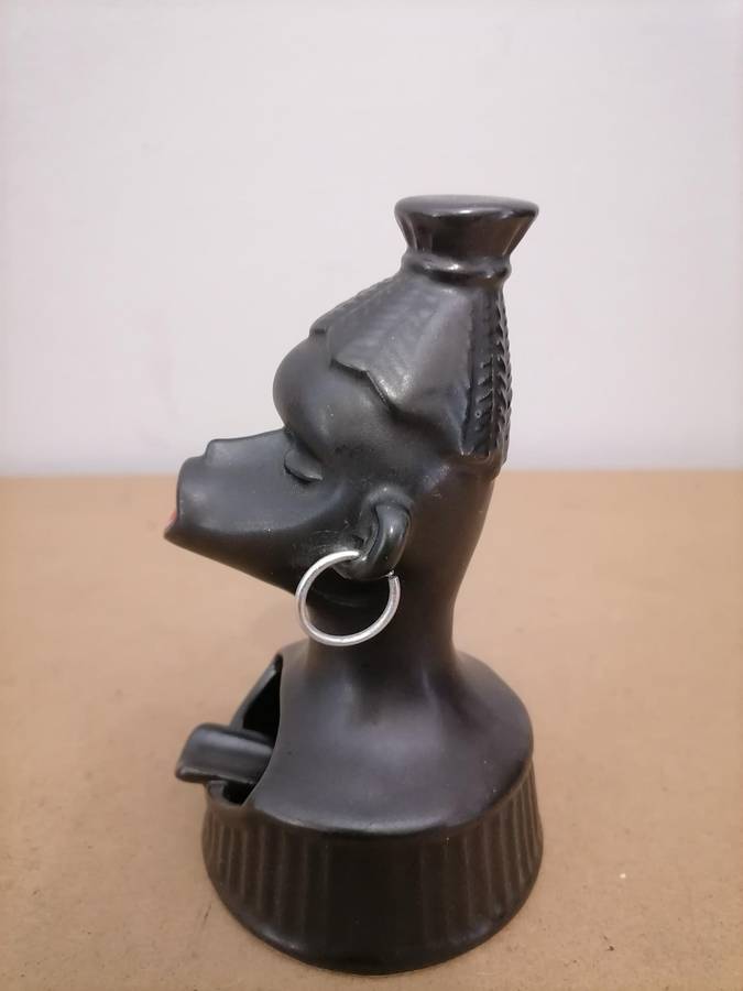 BLACK AMERICANA CERAMIC FIGURINE ASHTRAY VINTAGE AFRICAN WOMAN BLOWS SMOKE!! - AMAZING CONDITION