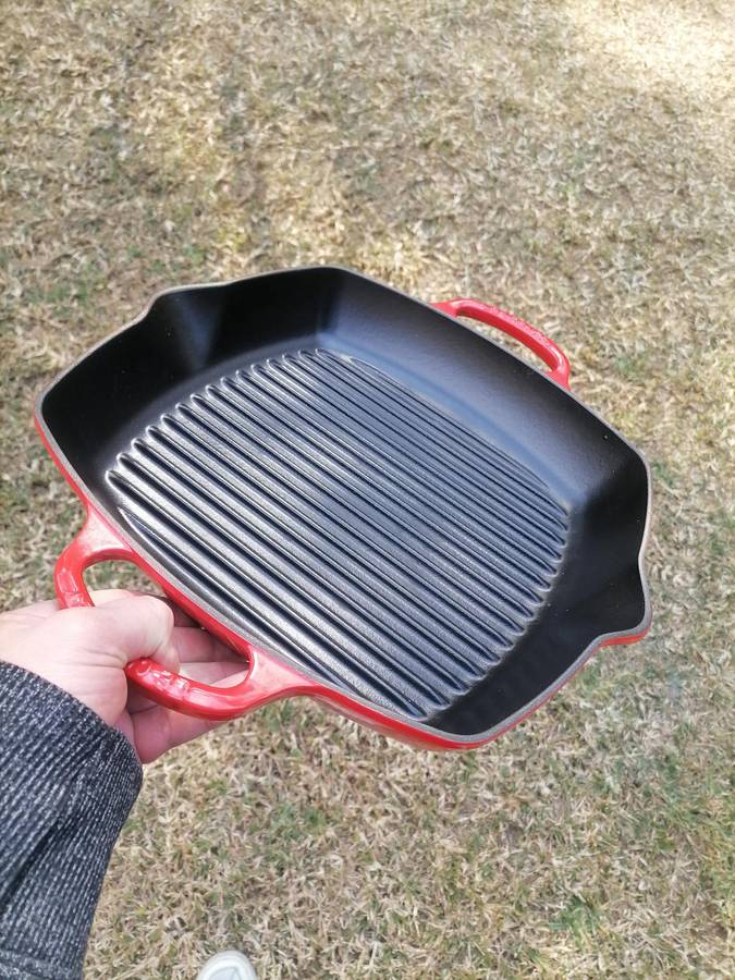 Lecreuset 30 CM - Enameled Cast Iron Skillet Grill - LIKE BRAND NEW