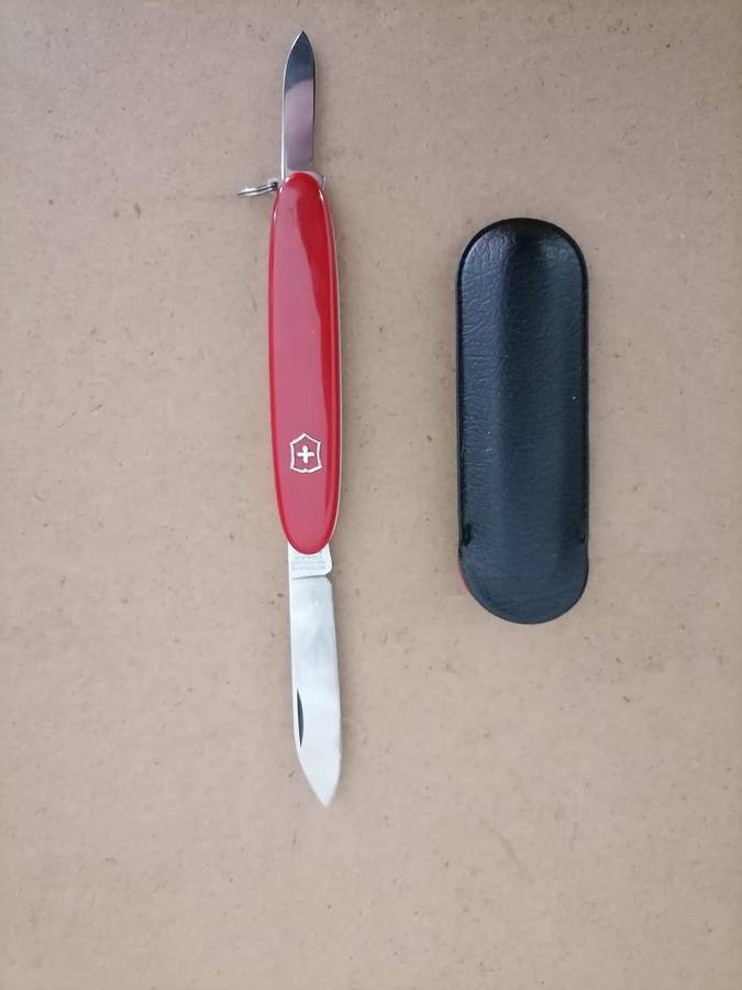 VICTORINOX Pocket Pal Swiss Army Knife Red - With Pouch