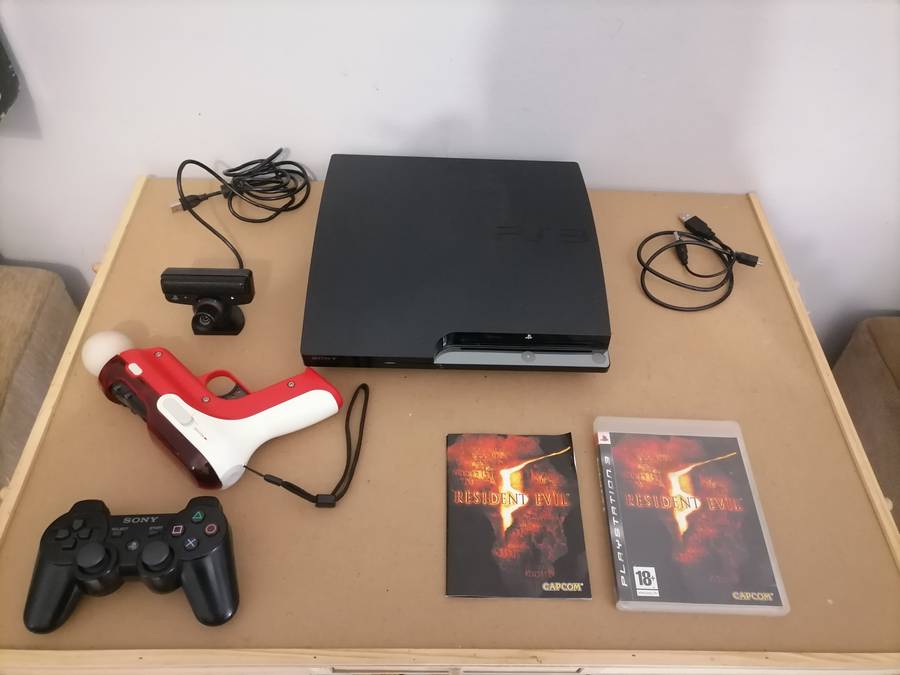 PS3 BUNDLE -  CONSOLE 320 GB WITH REMOTE, CAMERA, MOVE ATTACHMENTS WITH GAME - 100% WORKING