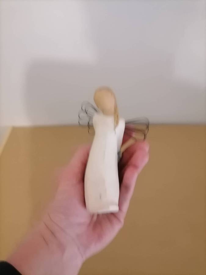 2002 Susan Lordi 5 1/4-Inch Willow Tree Figure "Thank You - AMAZING