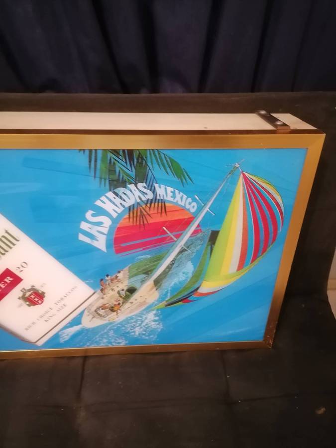 1970'S Vintage Peter Styvesant Cigarette Dispenser Light Box - 1550 CM L X 470 CM H X 145 CM B