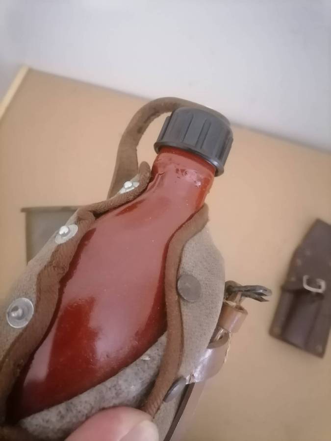 1944 - WW2 *AEMAX* GERMAN LATE-WAR CANTEEN SET WITH BROWN ENAMEL CUP + M1 LEATHER BAYONET FOG 1950'S