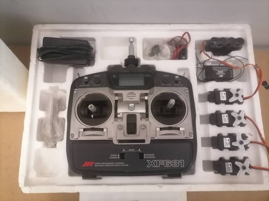 JR FEEL THE DIFFERENCE RC XF631 - 6 Channels - Digital - Computer Radio 100% COMPLETE WORKING