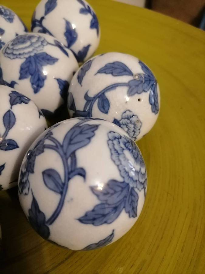 11 X Vintage Ceramic Carpet Ball, Dark Blue Floral and White