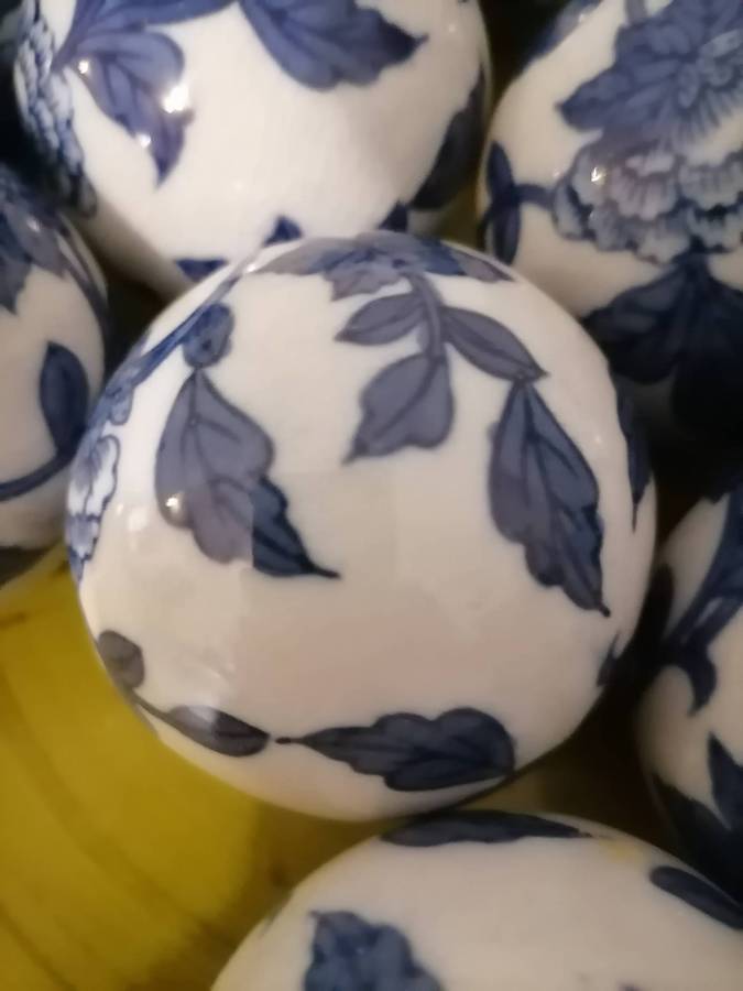 11 X Vintage Ceramic Carpet Ball, Dark Blue Floral and White