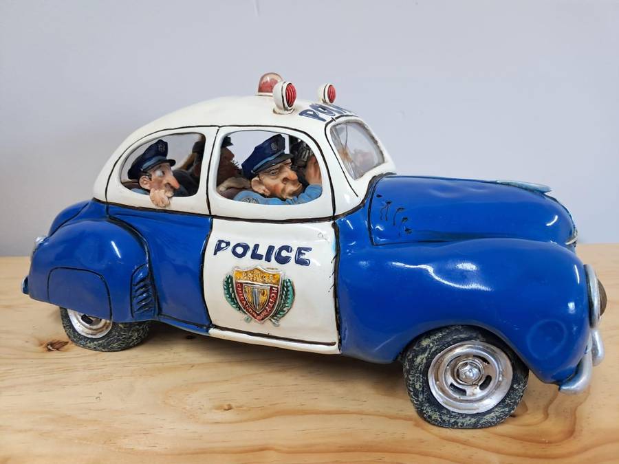 The Comic Art of Guillermo Forchino _ The Police Car