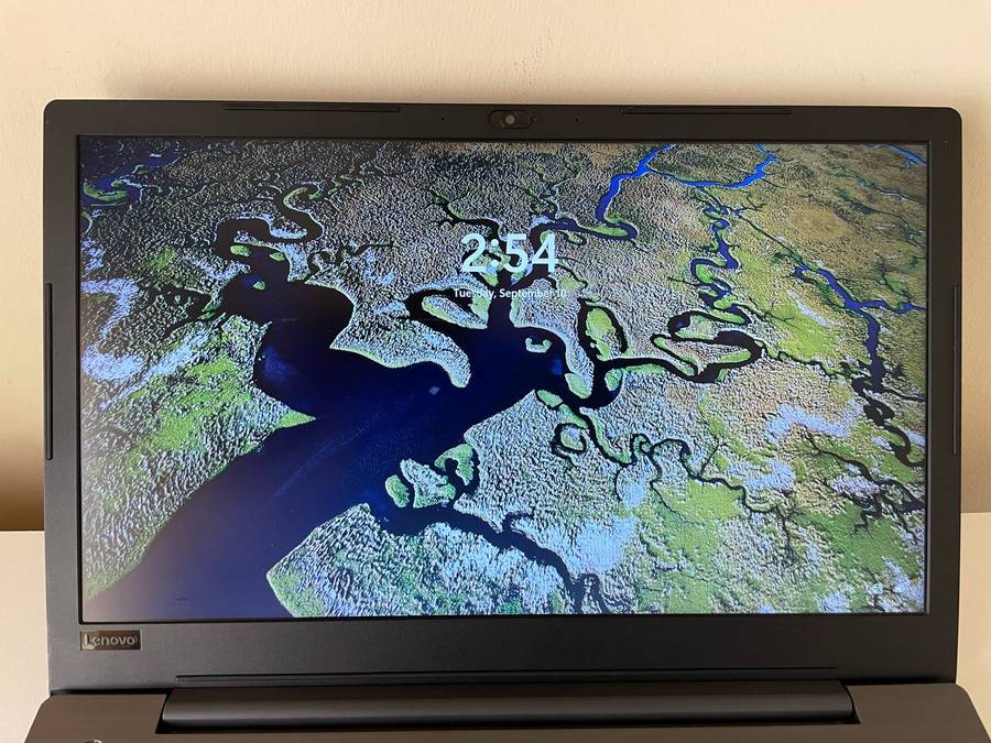 Lenovo V330 Intel i5 8th Gen 500GB SSD 8GB