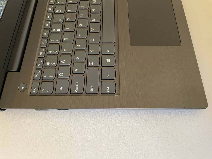 Lenovo V330 Intel i5 8th Gen 500GB SSD 8GB