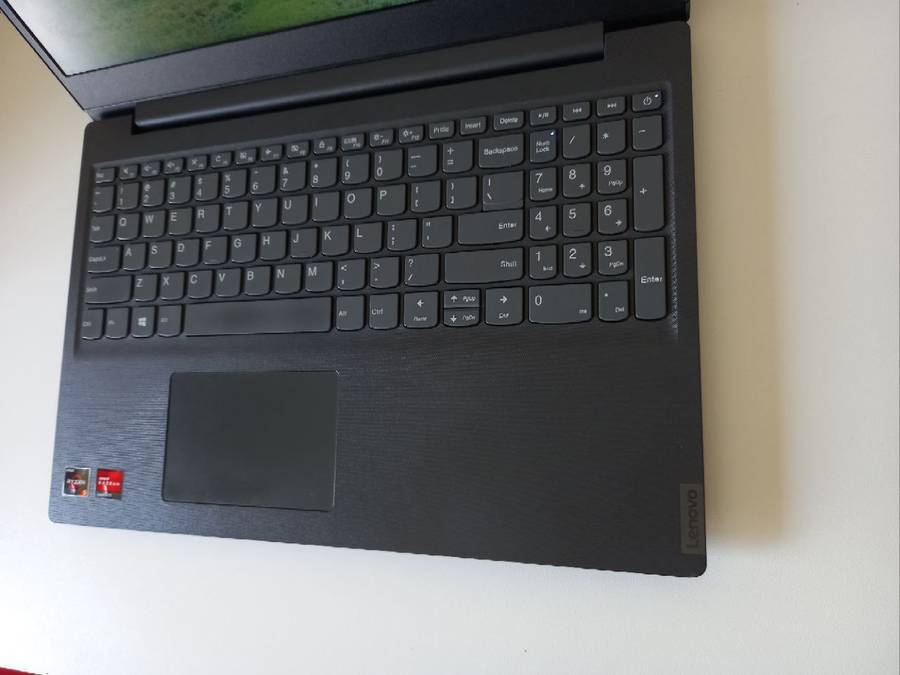 Lenovo V15 ADA AMD Ryzen 5 3500U | 8GB RAM | 256GB Nvme