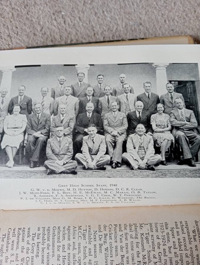 SIGNED BOOKS ON AUCTION TODAY   VERY SCARCE  " HISTORY OF THE GREAT GREY`S COLLEGE SCHOOL   "    `