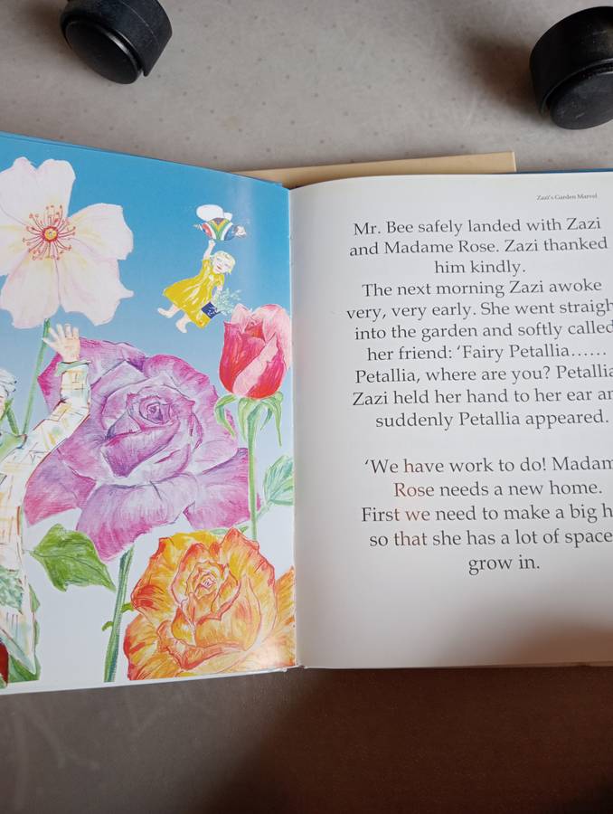 SIGNED BOOKS ON AUCTION TODAY   SOME VERY SCARCE  " A BEAUTIFUL HARD COVER BOOK FOR KIDS   "    `