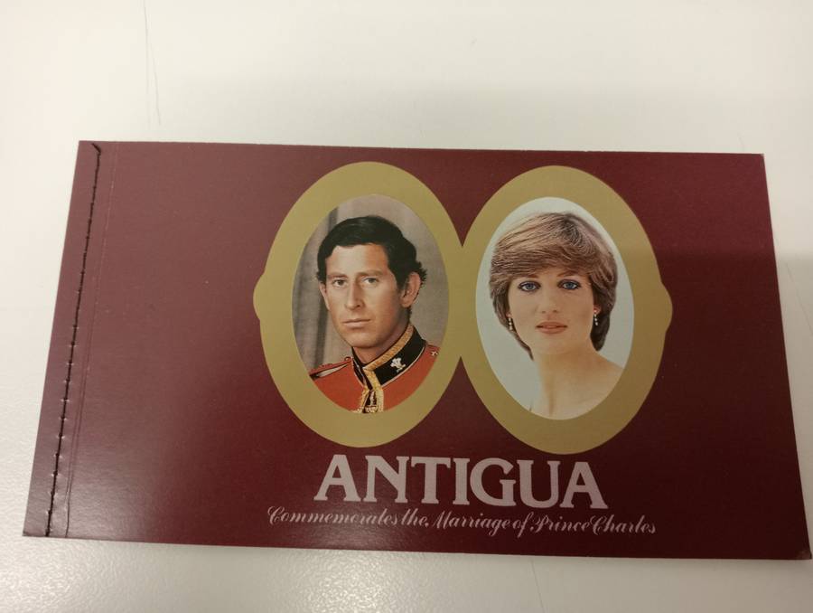 LADY DI BOOKLET AS ISSUED FRESH ITEM