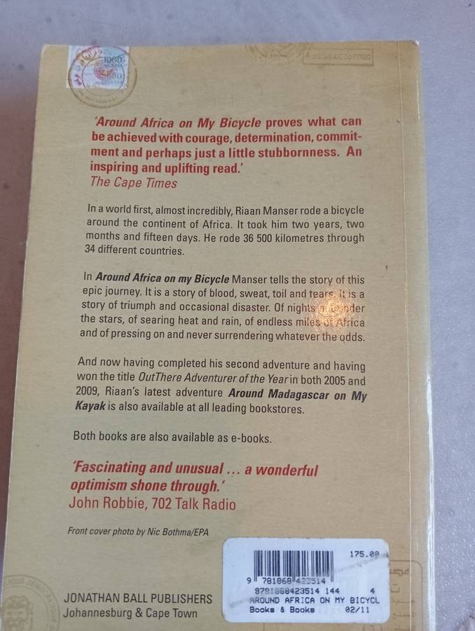 SIGNED BOOKS ON AUCTION  SOME SCARCE !!   READ BELOW  " THICK COFFEE TABLE BOOK-AROUND THE WORLD "